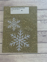 Load image into Gallery viewer, Suncatcher - Snowflake (Color Changing)
