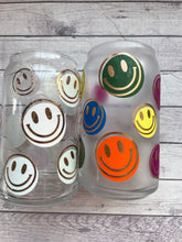 Load image into Gallery viewer, Popcan glasses - Smiley Face Color Changing Vinyl
