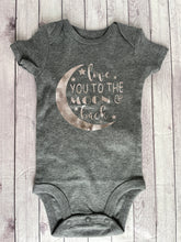 Load image into Gallery viewer, Onesie - Love you to the moon &amp; back 12 month
